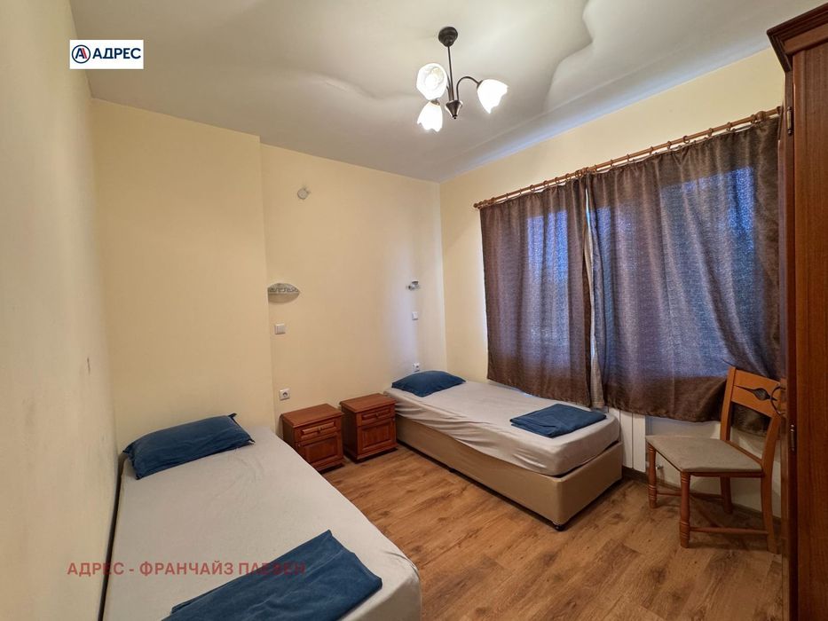 Продава се Къща в с. Сираково, Област Враца - 400 кв.м за 375 €/кв.м - Снимка #9