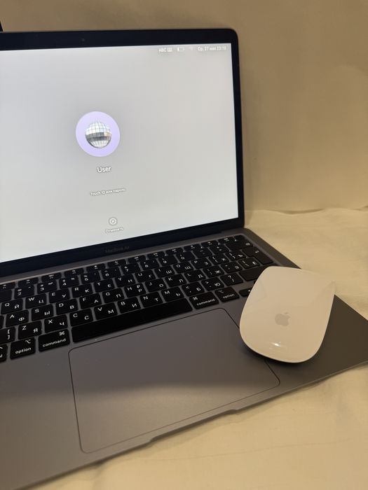 MacBook и MagicMouse