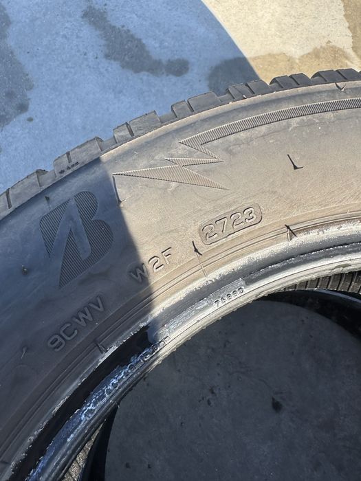 2 anvelope iarna Bridgestone Blizzak LM005 195/60r16