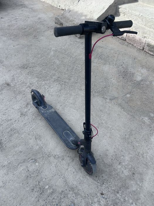 Xiaomi Mi Electric Scooter