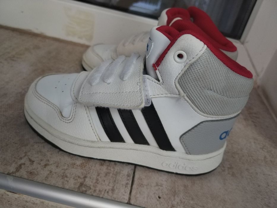 Оригинални детски кецове Adidas