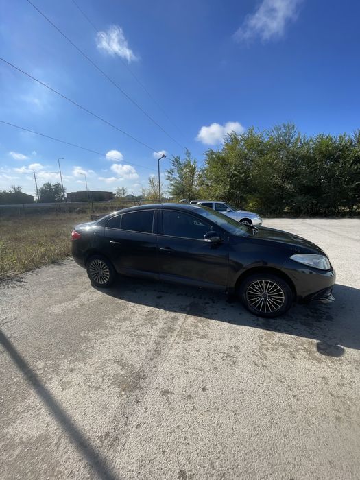 продам RENAULT FLUENCE 2015г