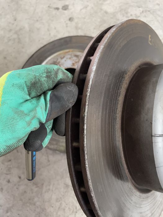 Discuri frâna fata BMW e60 e61 e63 e64 32.5 35 cm seria 5 6