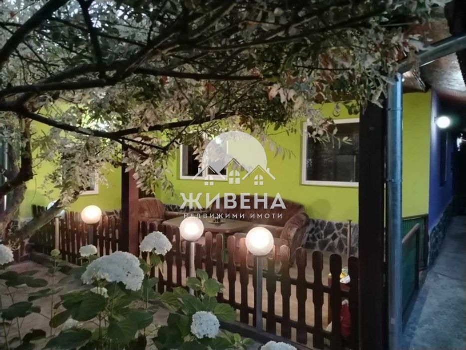 Продава обзаведена къща в с.Котленци, обл. Добрич