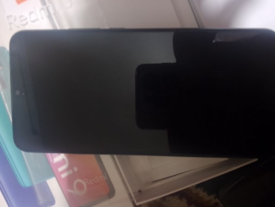 Redmi 9 smartfoni sotiladi