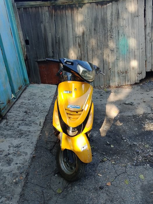 Продам скутер Рейсер метеор 80куб