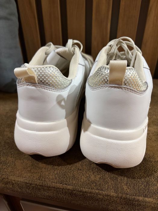 Дамски маратонки Pinko