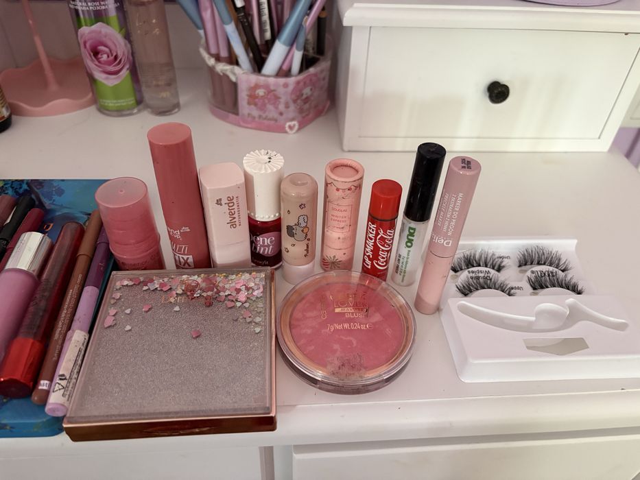 Лот с гримове на бенефит и др