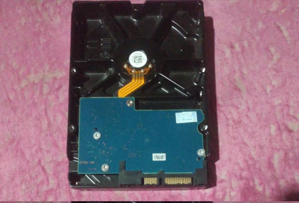 продам дёшево 2ТБ хард