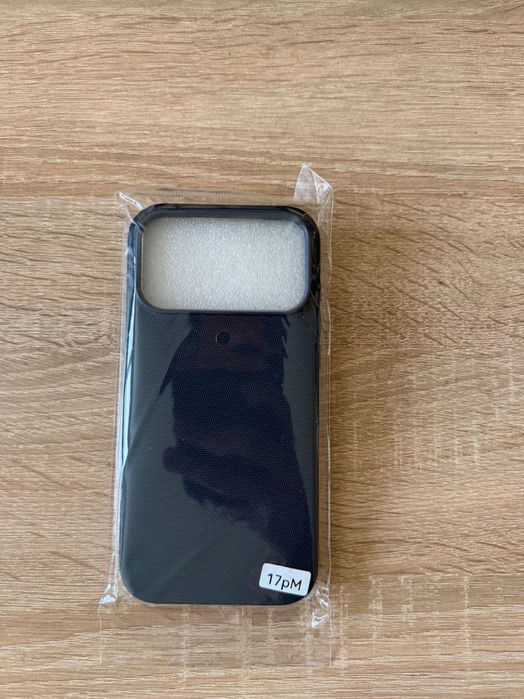 iPhone 17 Pro Max кейс