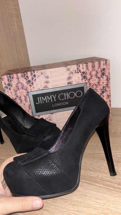 Pantofi cu toc negri piele intoarsa /cu platforma