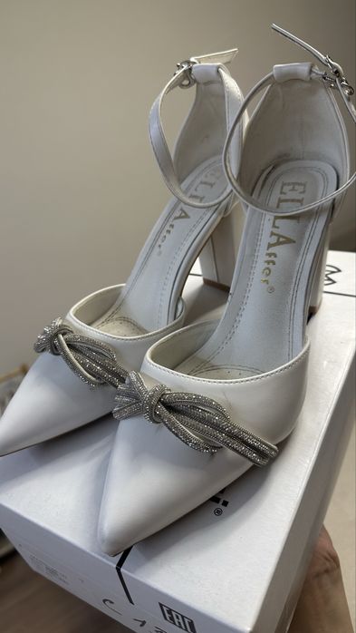 Туфли белые/свадебные