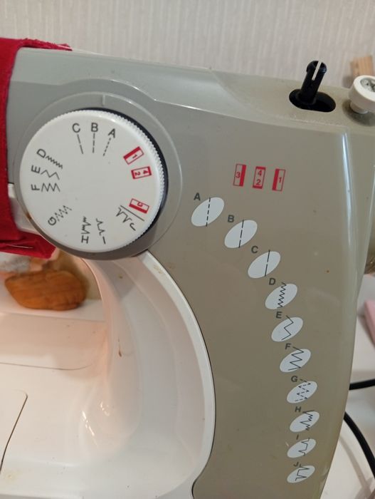 Швейная машина Janome