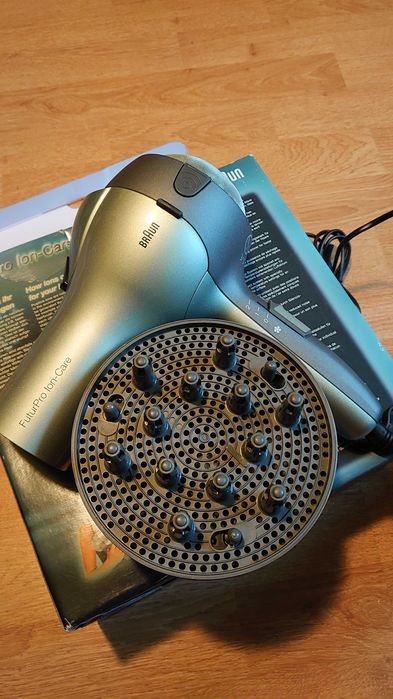 Uscător de păr Braun Nou