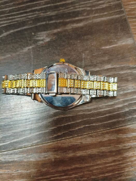 Vând ceas de lux pentru bărbați/baieti