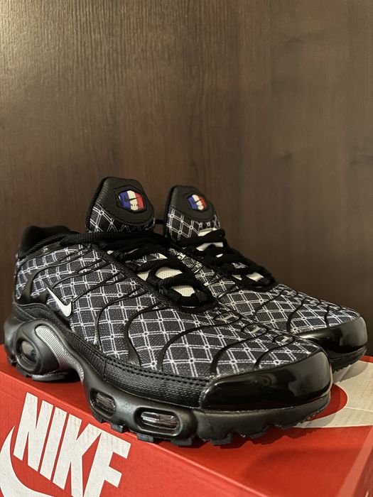 Nike Air Max Plus France - 40,41,42,43