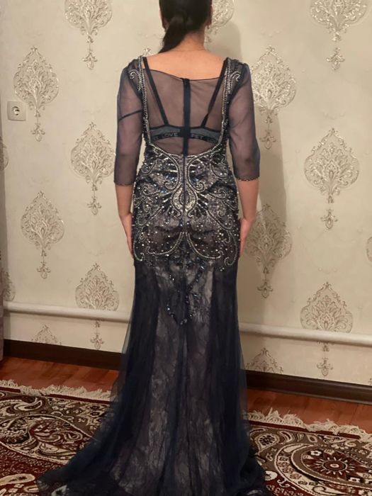 Продам шикарное платье