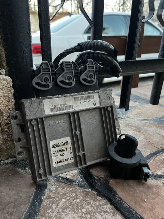 Рено клио 2001 г 1.2 бензин