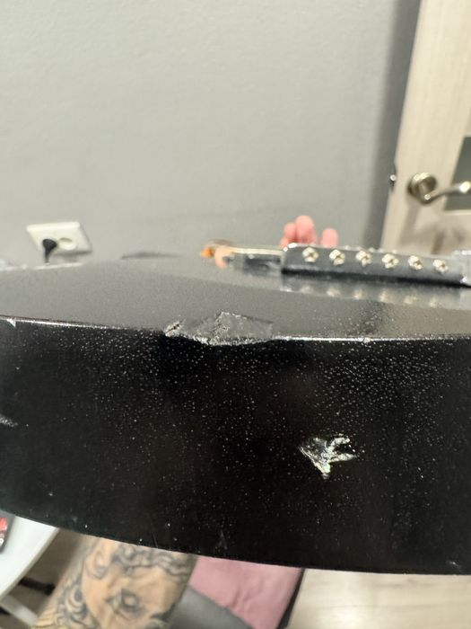 Обменяю на бас гитару