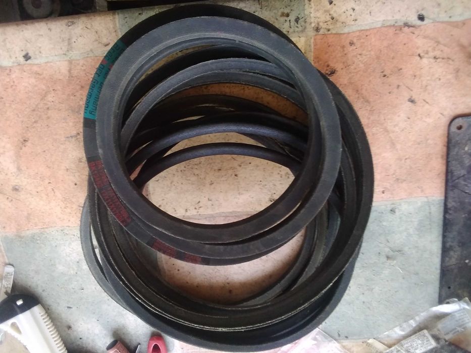 Curele trapezoidale transmisie