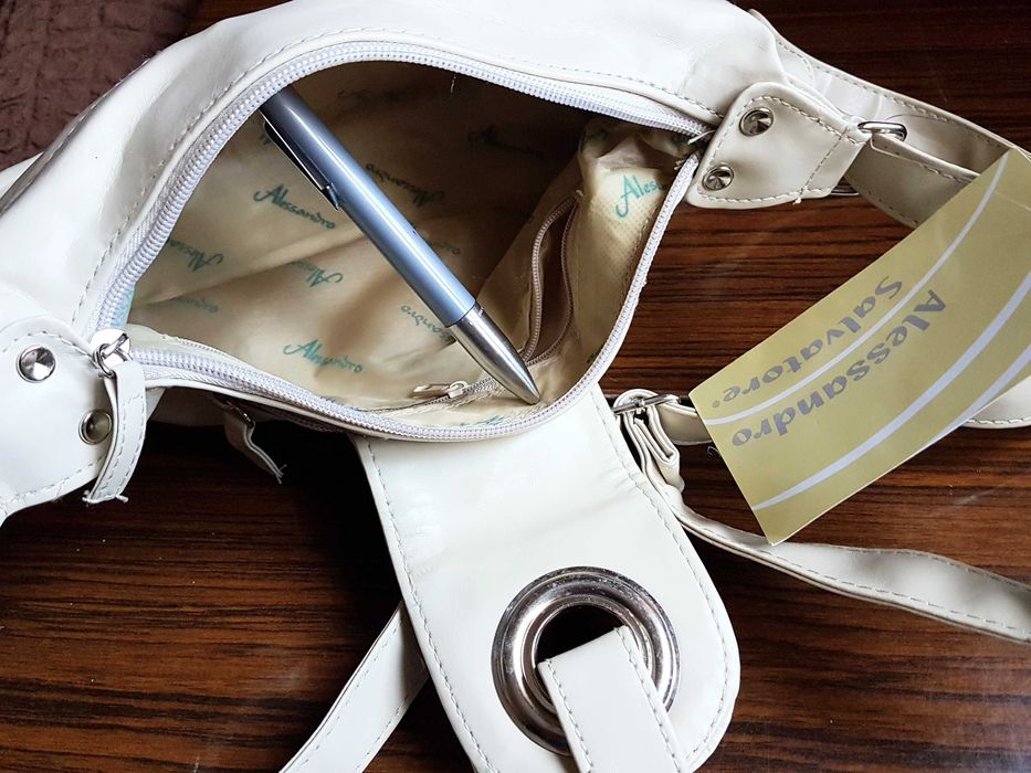 Дамска БЕЖОВА ЧАНТА с дълга дръжка Alessandro Salvatore