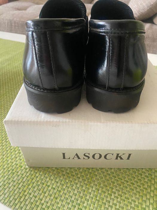 Лоуфъри Lasovki, 37 номер