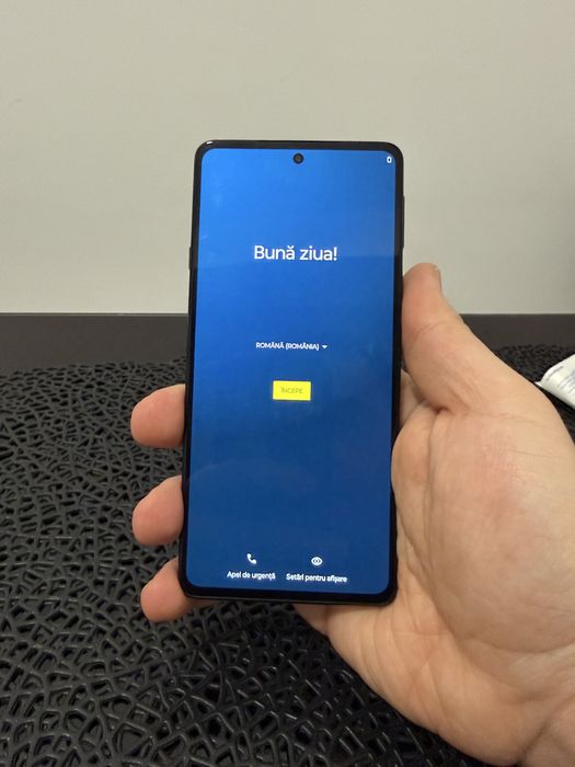 Motorola edge 5G , 8 GB ram