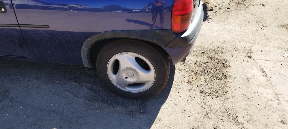 Опел Корса 1.4 МI