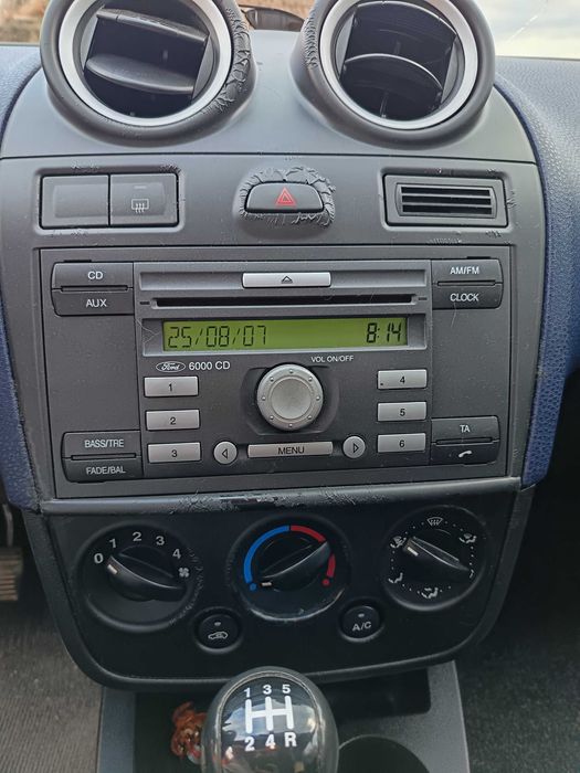 Vând Ford Fiesta 2007