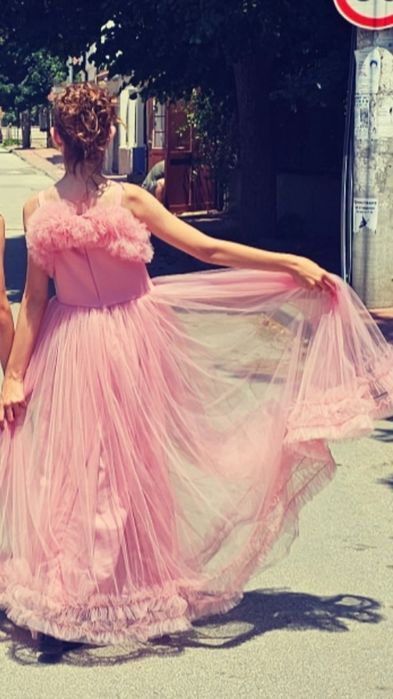 Рокля цят пудра 152см размер