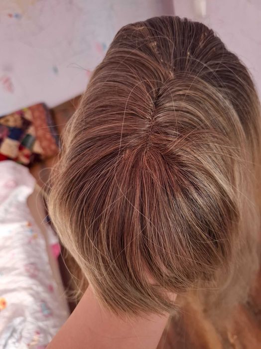 Parik, xuddi tabiiy sochga o'xshaydi