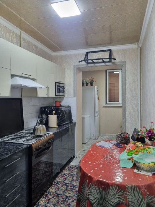 Срочно! 3-комн. квартира, 77 серия (кирпич), 2 этаж. Заходи и живи!