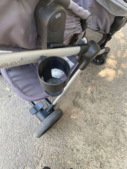 Детская коляска Evenflo