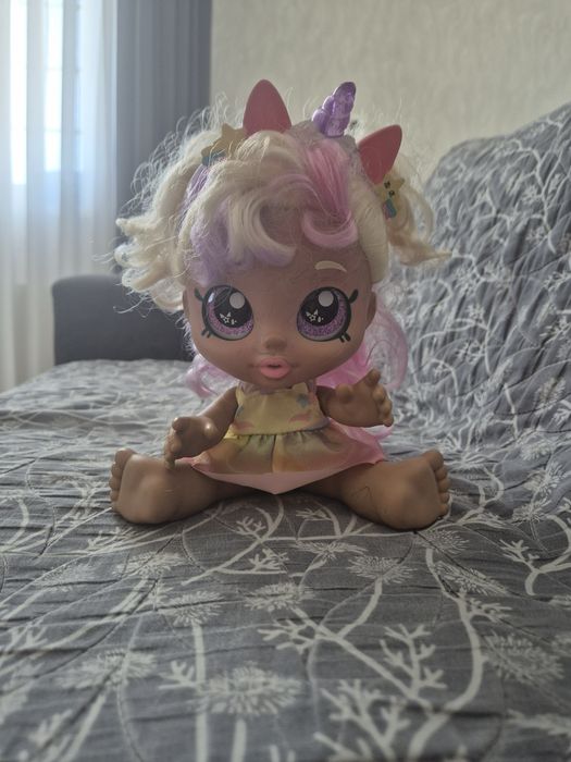 Кукла KindiKids с дефектом