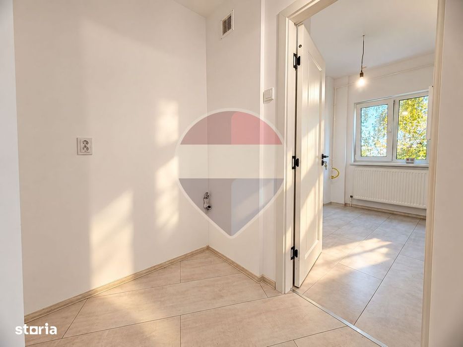 Garsonieră decomandată, cu balcon | 28 mp utili Zona Mioriței, Bacău