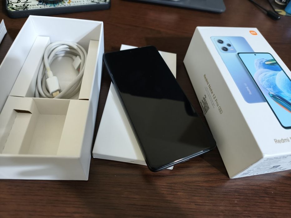 Xiaomi Redmi Note 12 Pro 5G 8GB Ram 256gb stocare ROM + 2 huse