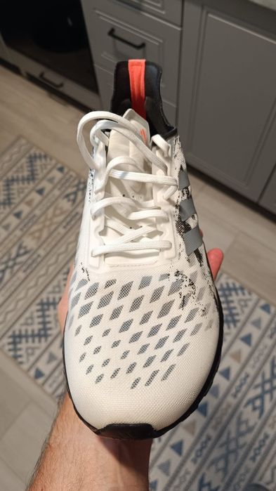 Adidas Ultraboost 45 ca noi 180 ron