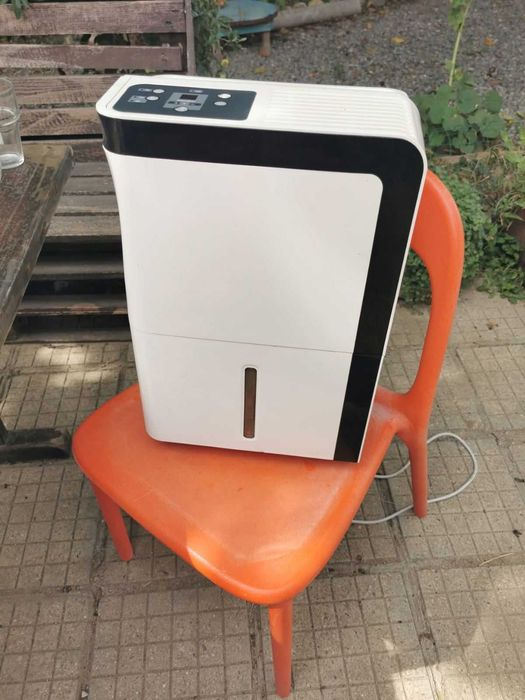 Влагоабсорбатор,компресорен.