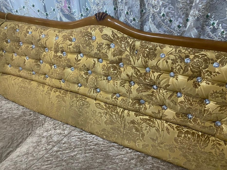 Продам диван в хорошем состоянии