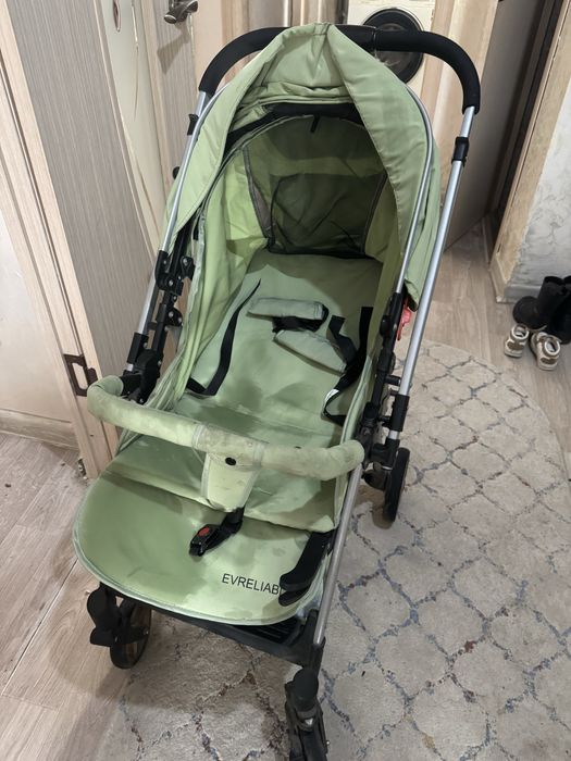 Коляска прогулочная