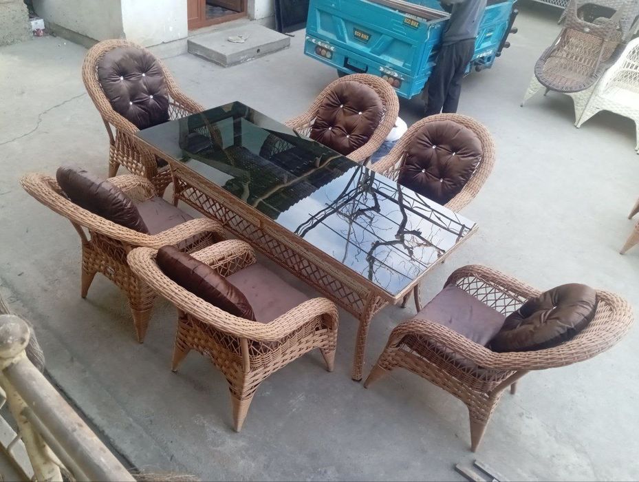 Ratan stol stullar olami