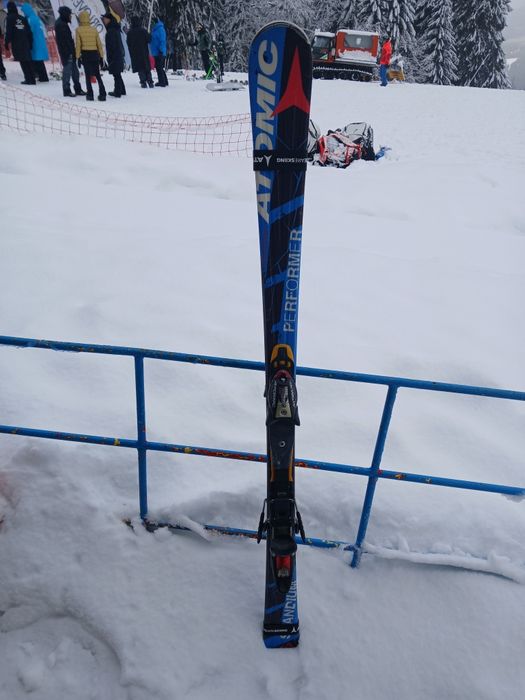 Ски Атомик 163см.