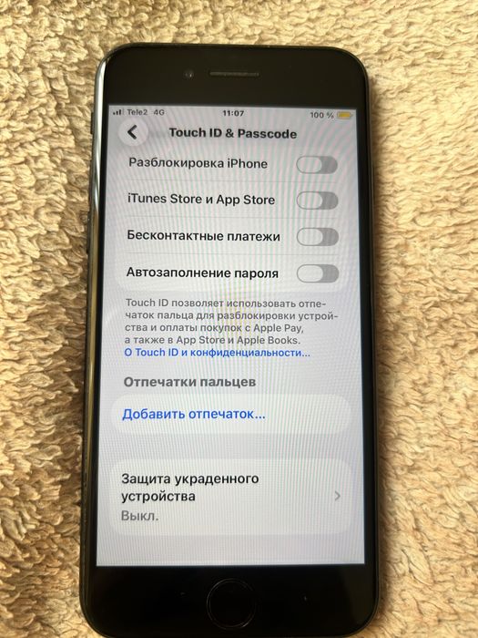 Продам iphone SE 2020 64 gb