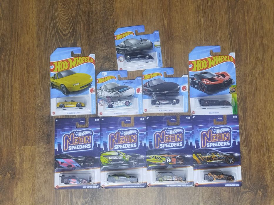 Продаю машинки hot wheels