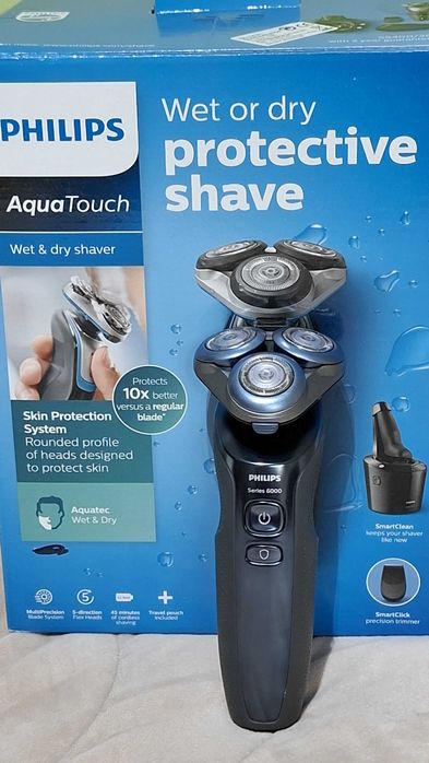 Продавам Електрическа самобръсначка PhilipsS6000 с почистващо устройст