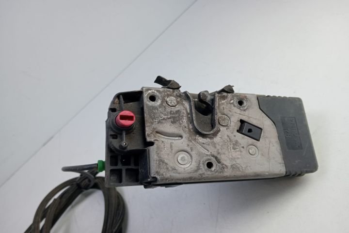 Broasca usa culisanta 91166225 Nissan Primastar prima generatie (face