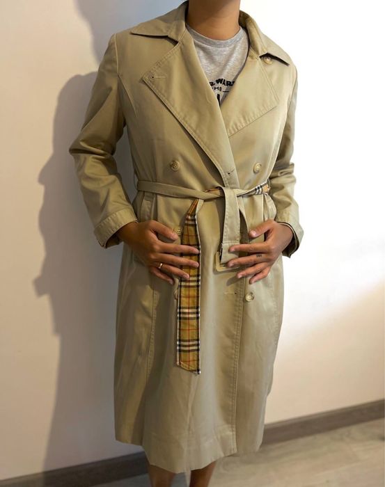 Бежевый тренч женский