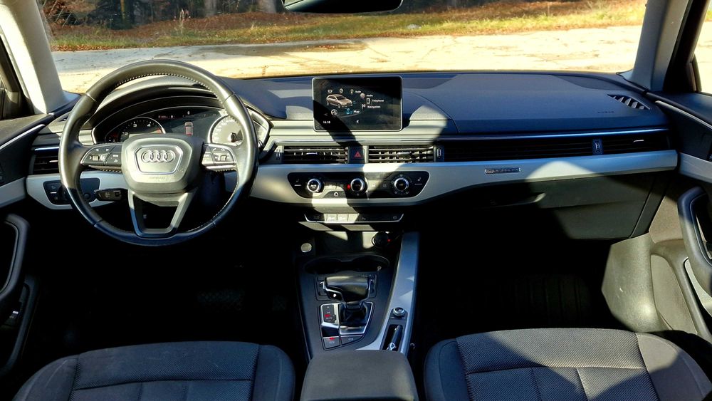 Audi A4 B9 Quattro 2016 《12000€》