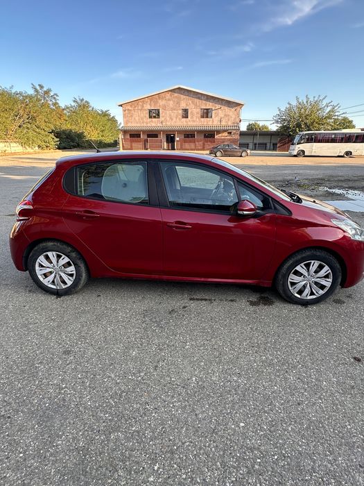 PEUGEOT 208 2012 — imagine 3