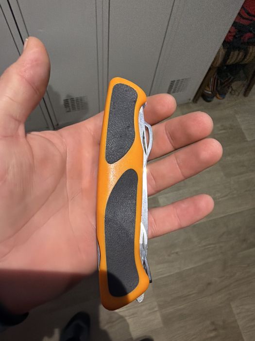 Официален нож на ПСС